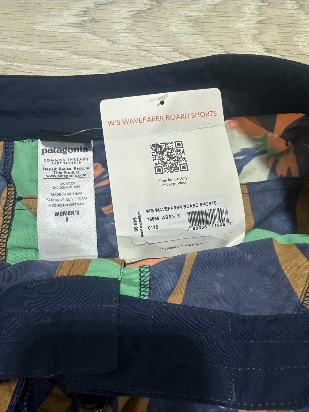Patagonia Wavefarer Board Shorts Women’s Size 8 NWT Floral Surf Swim - Picture 4 of 7